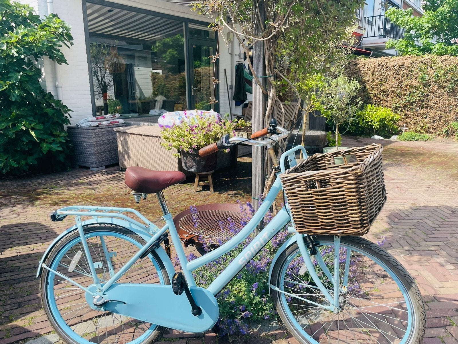 Kinderfiets licht blauw spirit met mandje, Fietsen en Brommers, Terugtraprem, Gebruikt, Versnellingen, Ophalen