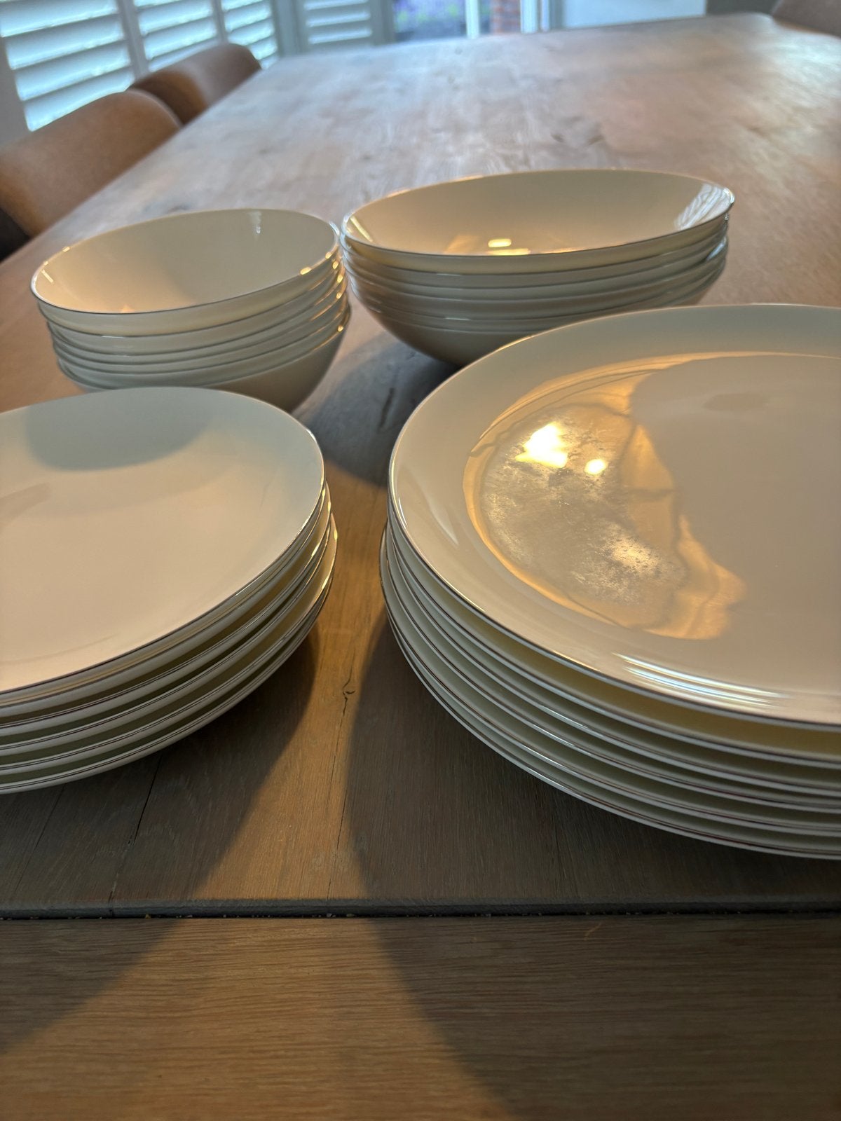 Zara Home Servies - Wit met Zilveren Rand (24-delig), Huis en Inrichting, Keuken | Servies, Ophalen, Overige merken, Keramiek