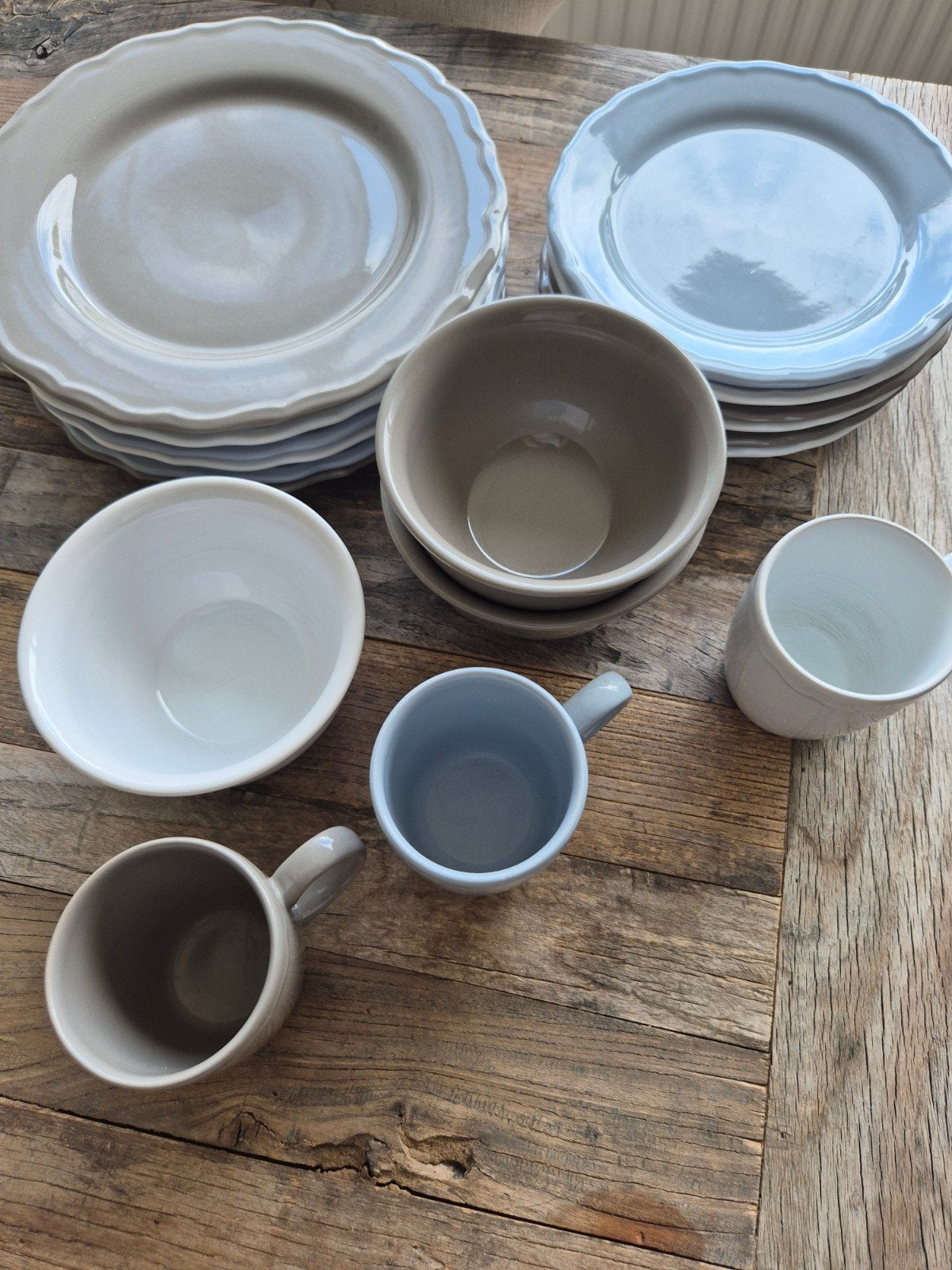Gebruikt servies Juliet by Xenos - Borden, kommen en mokken, Huis en Inrichting, Gebruikt, Overige merken, Landelijk/Boerenbont