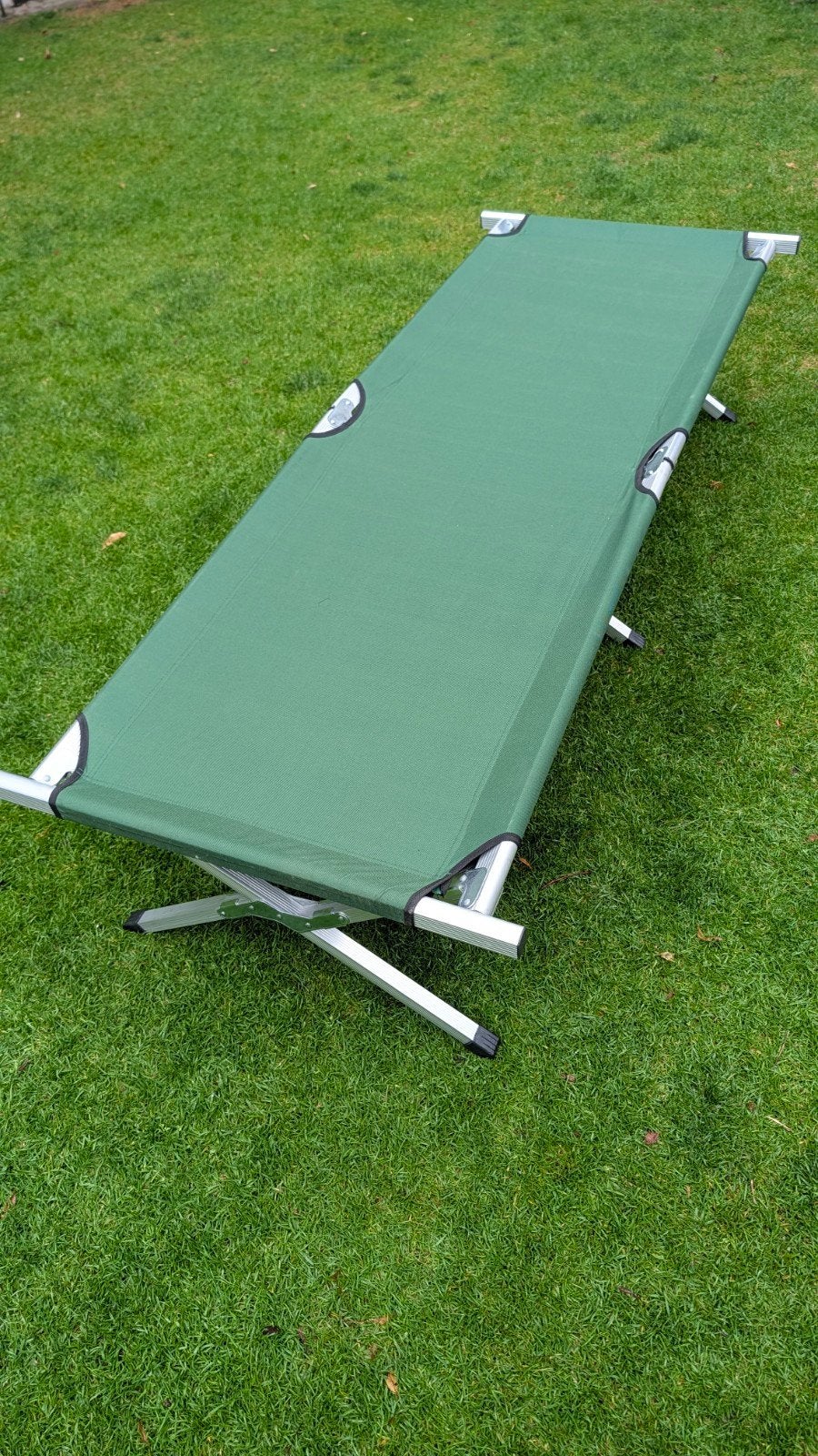 Opvouwbaar campingbed/veldbed - Groen, Caravans en Kamperen, Ophalen of Verzenden, Zo goed als nieuw, Overige