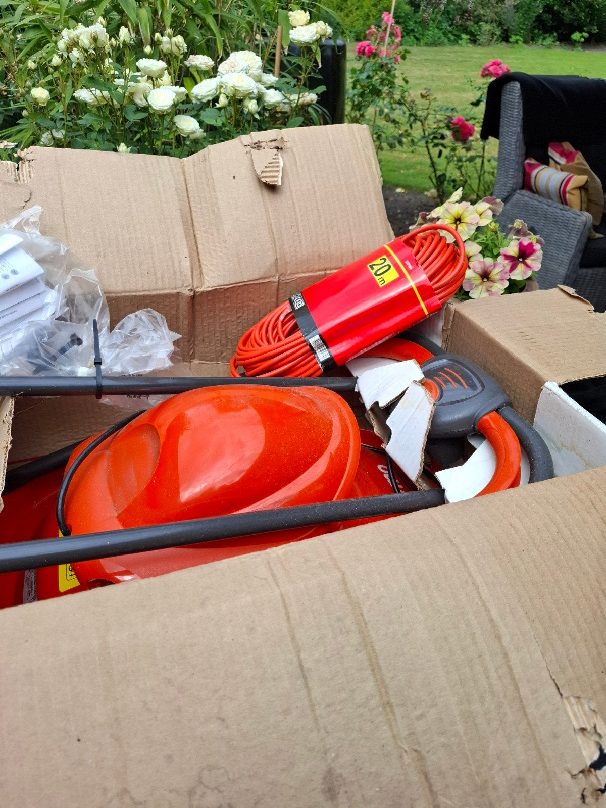 Flymo Micro Lite Nieuw in doos, Tuin en Terras, Grasmaaiers, Zweefmaaier, Ophalen, Nieuw