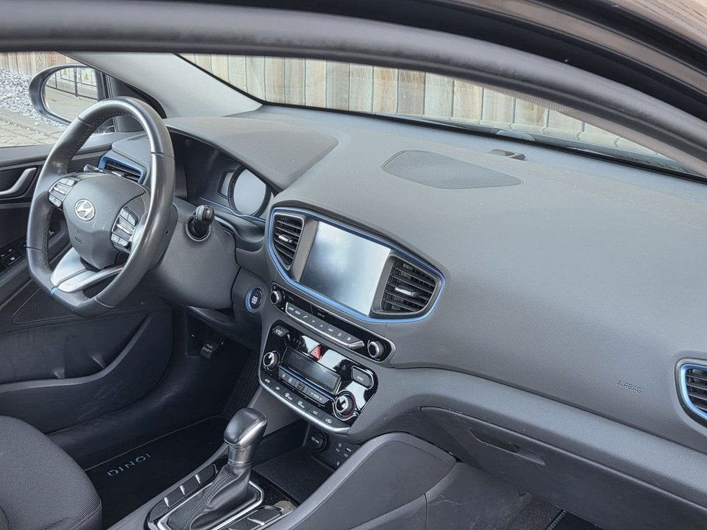 Hyundai IONIQ 1.6 GDi First Edition, Auto's, 1345 kg, Gebruikt, Euro 6, Zwart