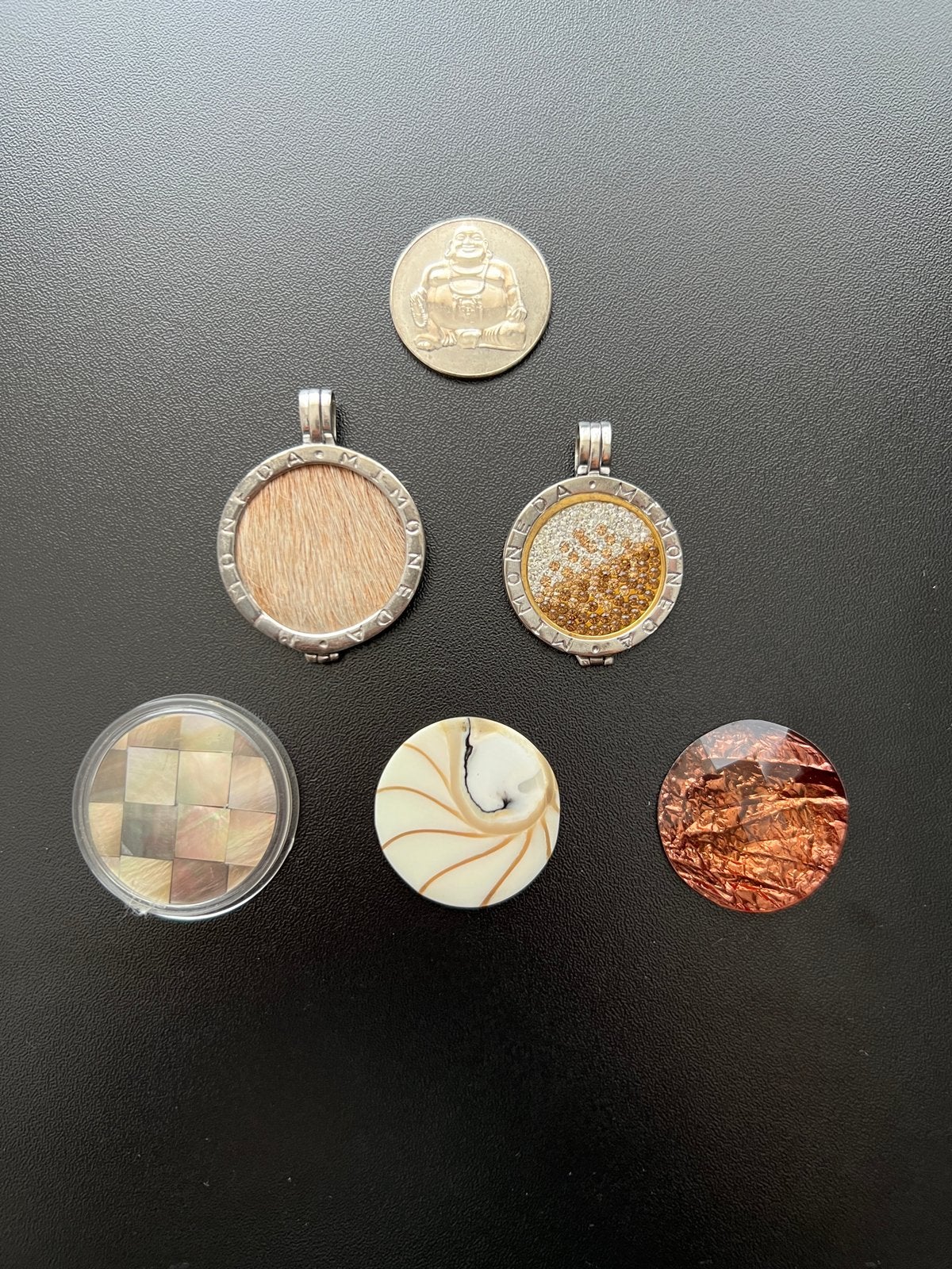 Mi Moneda set | 2 hangers | leren ketting | 6 munten, Ophalen of Verzenden, Gebruikt, Zilver