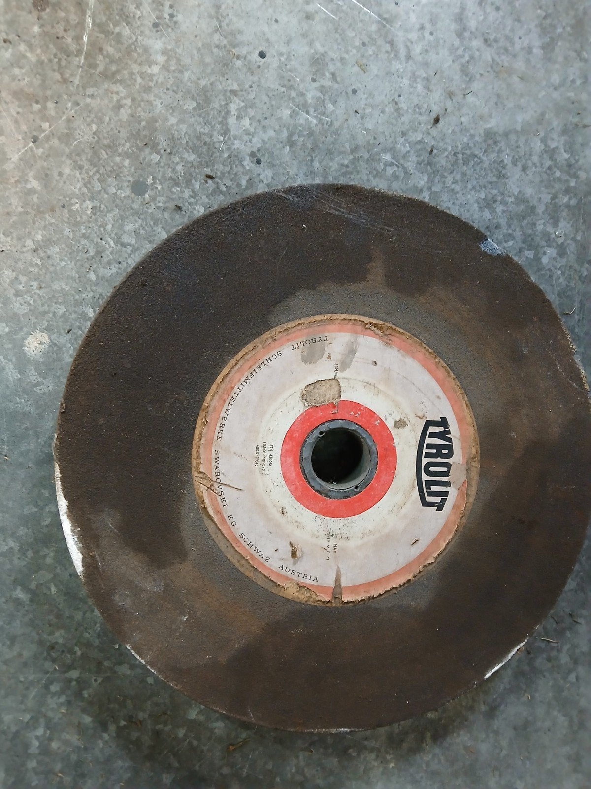 slijpsteen  groot. nieuw, Ophalen, Nieuw, 1000 watt of meer, Werkbankslijpmachine