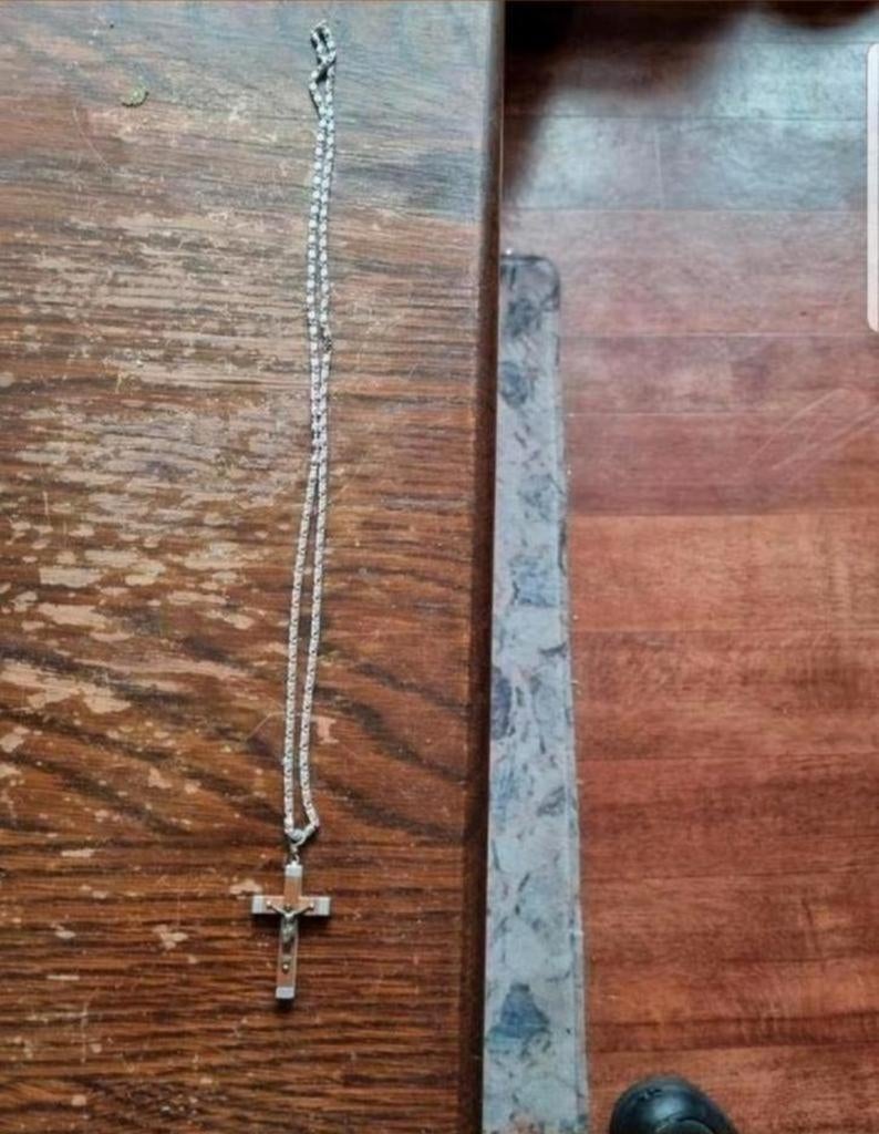 Kruis met Jezus erop Zie foto's ongeveer 60 cm Bieden, Sieraden, Tassen en Uiterlijk, Kettingen, Ophalen of Verzenden, Overige kleuren