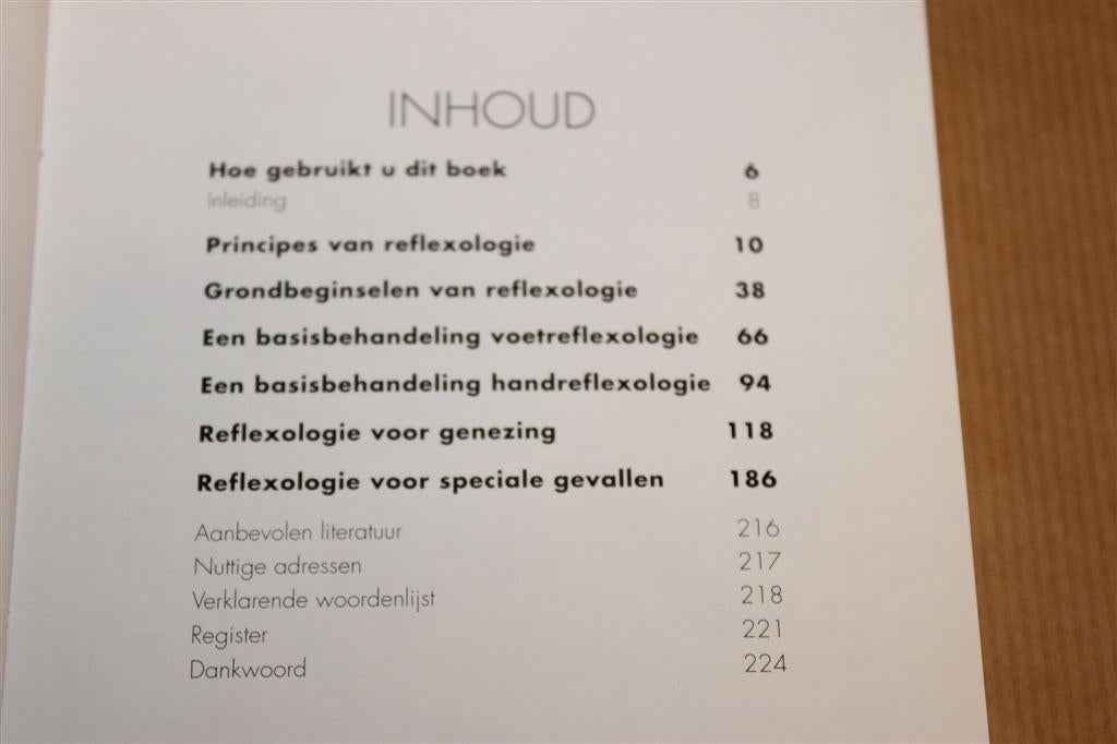 Reflexologie — Voetmassage en Drukpunten, Ophalen of Verzenden, Gelezen, Overige onderwerpen, Achtergrond en Informatie