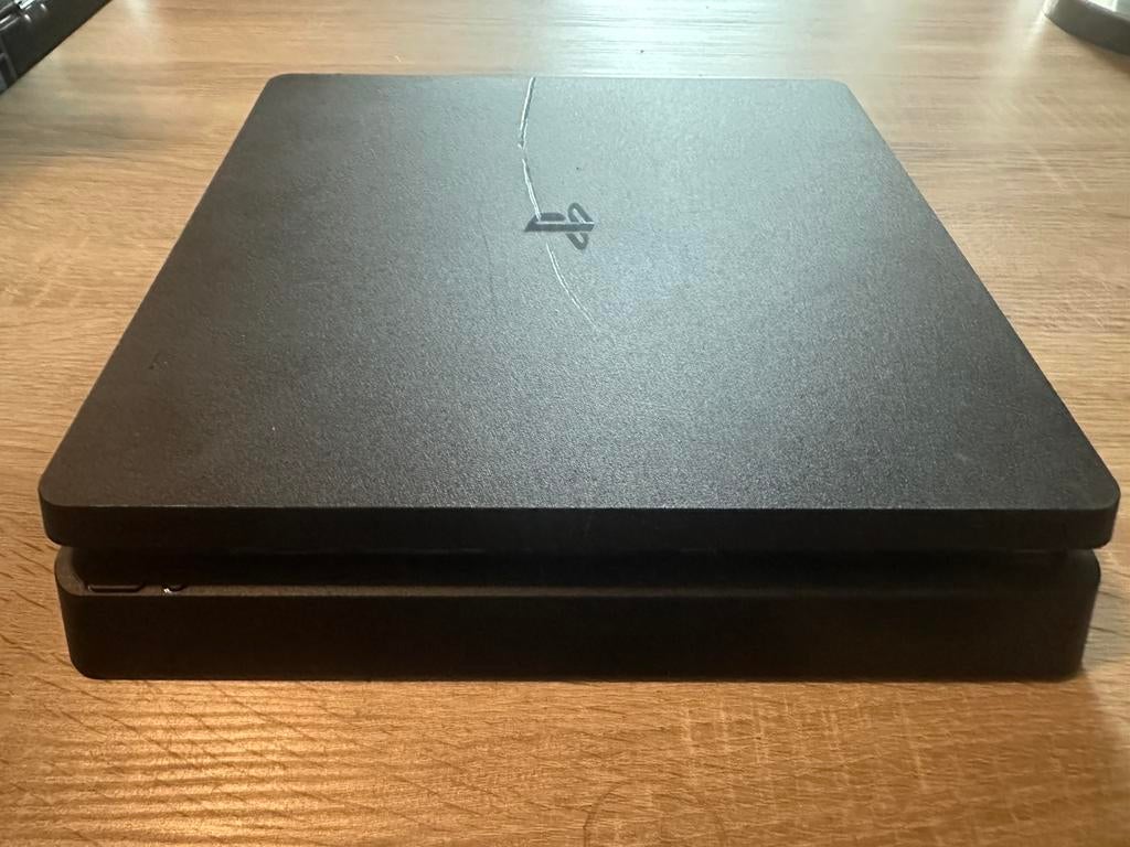 Playstation 4 slim + games, Ophalen of Verzenden, Zo goed als nieuw, Met 1 controller, Slim