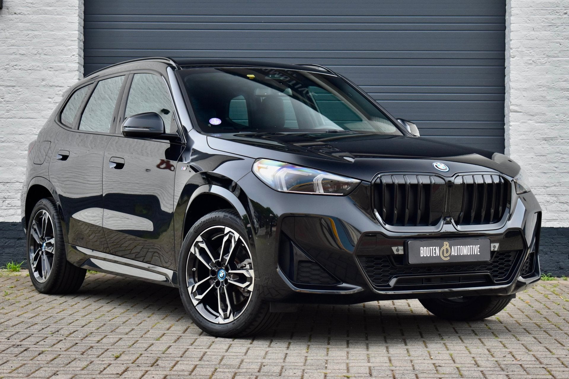 BMW X1 XDrive30e M-Sport | Leder | Head-Up | M-Stoelen | Tre, Dealer onderhouden, Zwart, Zwart, Leder