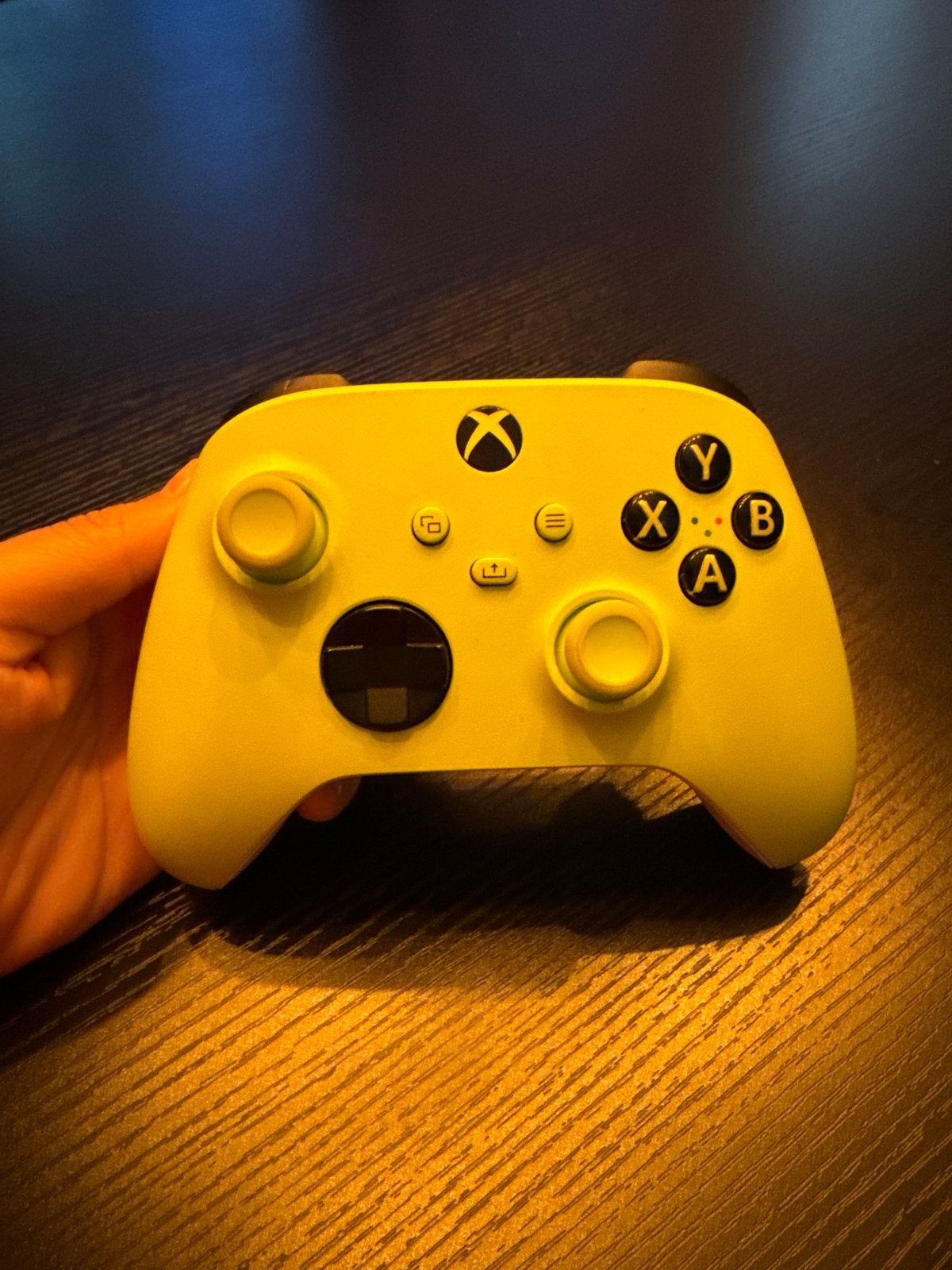Gele Xbox Controller - Draadloos, Spelcomputers en Games, Spelcomputers | Xbox | Accessoires, Ophalen of Verzenden, Zo goed als nieuw