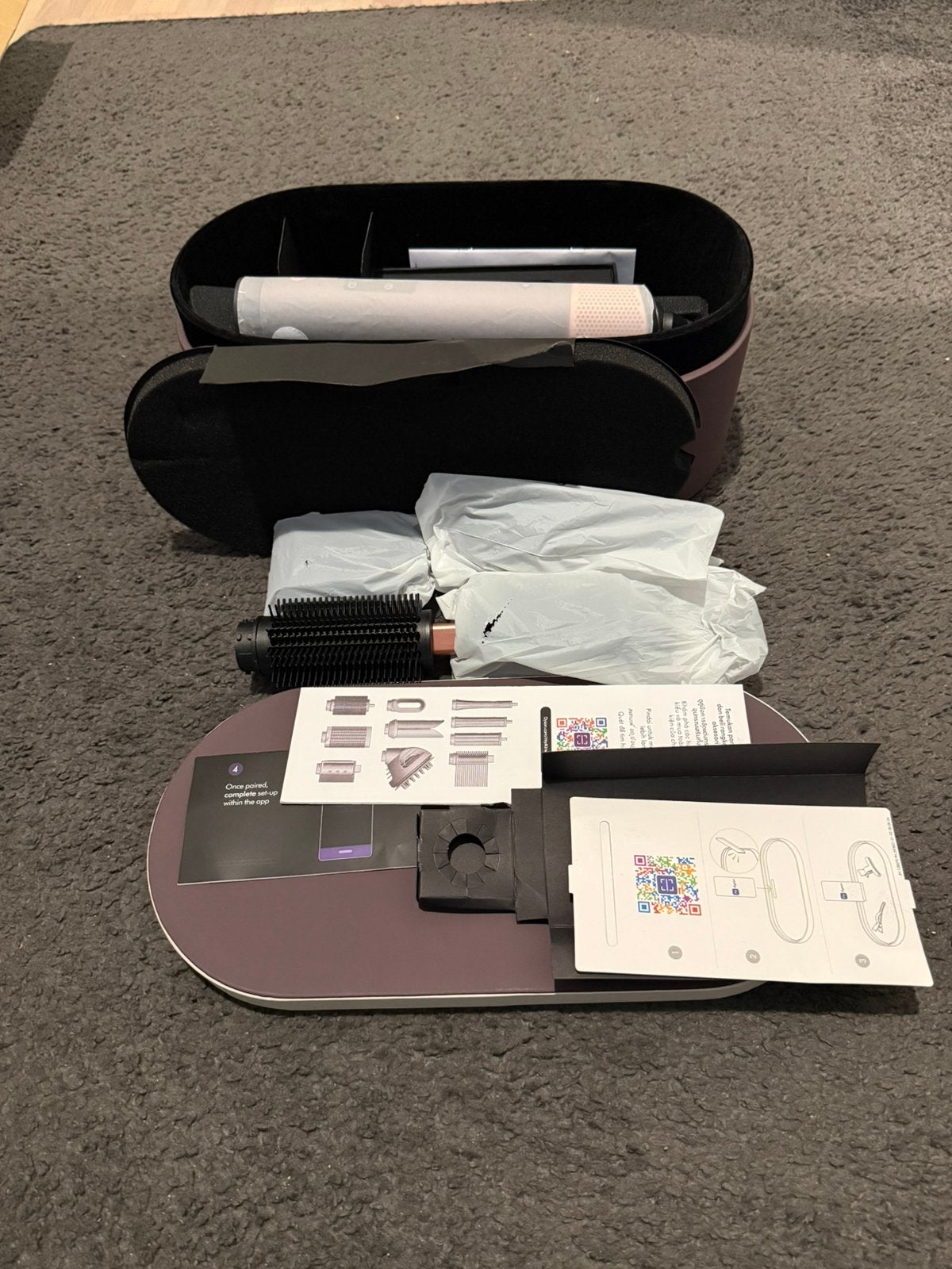 Nieuwe editie dyson airwrap co-anda2x straight+wavy, Ophalen of Verzenden, Zo goed als nieuw, Wit, Hardcase