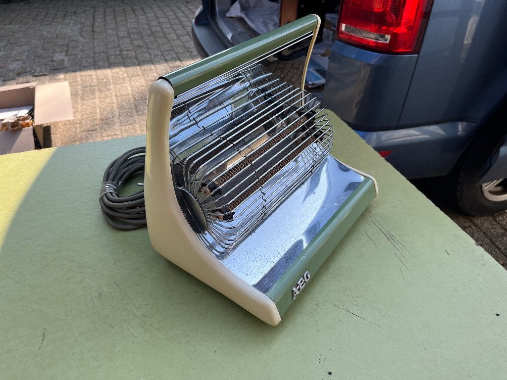 Straalkachel AEG Infratherm Retro, Verzamelen, Retro, Ophalen of Verzenden, Huis en Inrichting