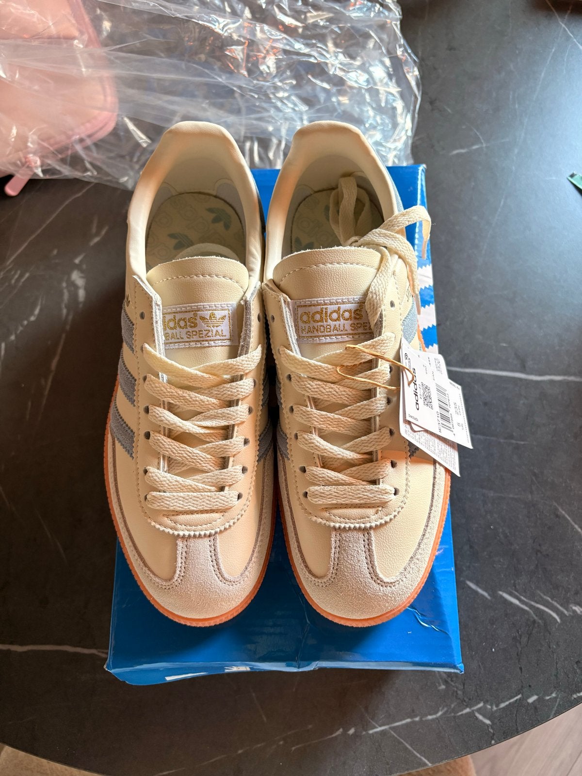 Adidas Handball Spezial sneakers - Nieuw in doos, Ophalen of Verzenden, Nieuw, Beige, Sneakers of Gympen