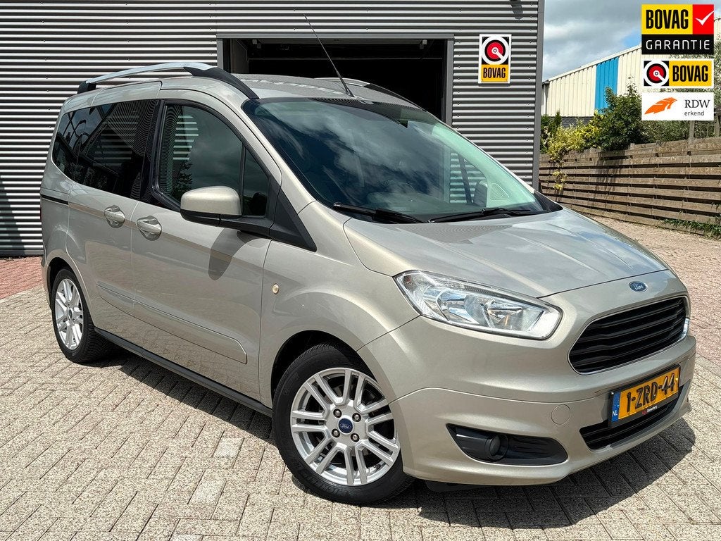 Ford Tourneo Courier 1.0 Titanium Stoelverwarming, Garantie, Auto's, Voorwielaandrijving, Euro 5, Gebruikt, Zwart