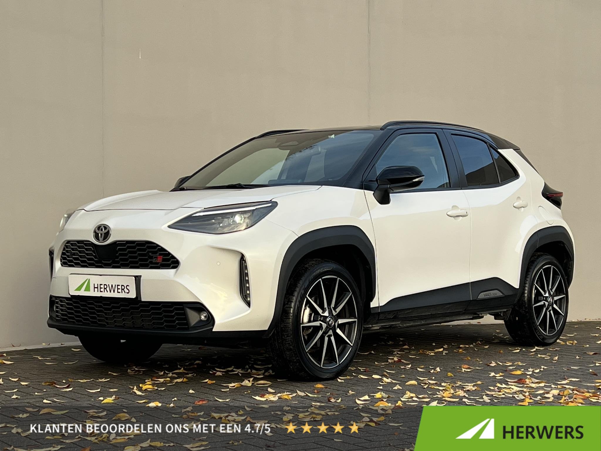 Toyota Yaris Cross 1.5 Hybrid 130 GR SPORT / Dealer onderhou, Dealer onderhouden, Stof, Gebruikt, Wit