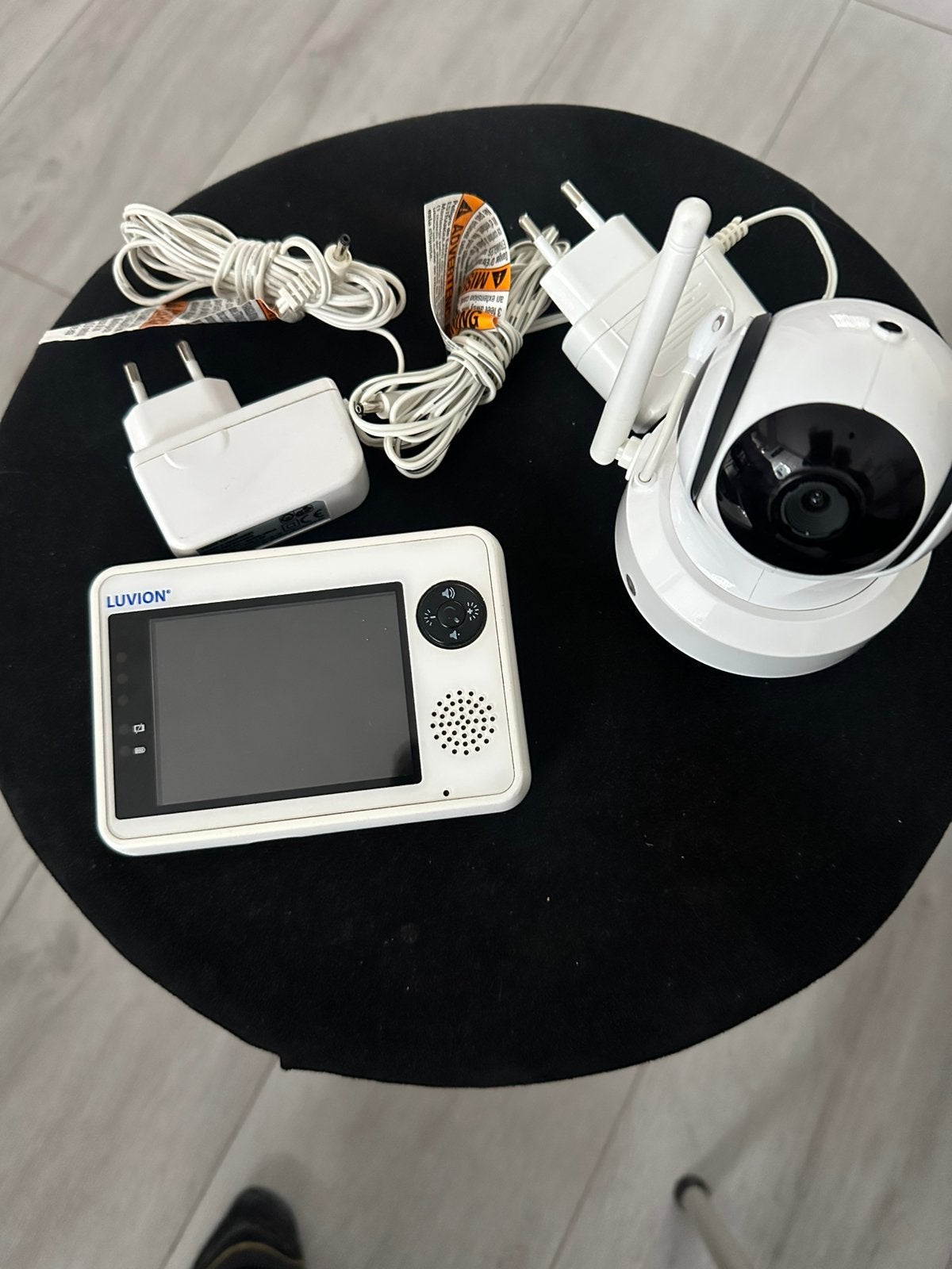 Te koop werkende babyfoon met camera van LUVION, Kinderen en Baby's, Babyfoons, Ophalen of Verzenden, Zo goed als nieuw, Camera