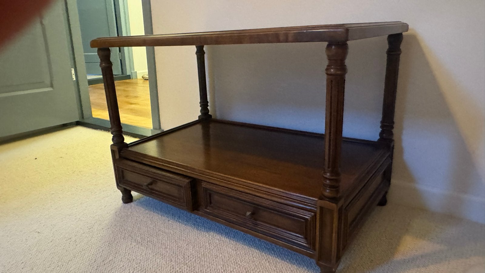 Klassieke houten salontafel met lades, Zo goed als nieuw, 75 cm of meer, Rechthoekig, Hout