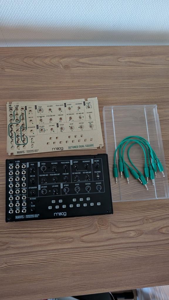 Moog Mavis Analoge Synthesizer - Zo goed als nieuw, Overige merken, Zo goed als nieuw, Met midi-aansluiting, Overige aantallen