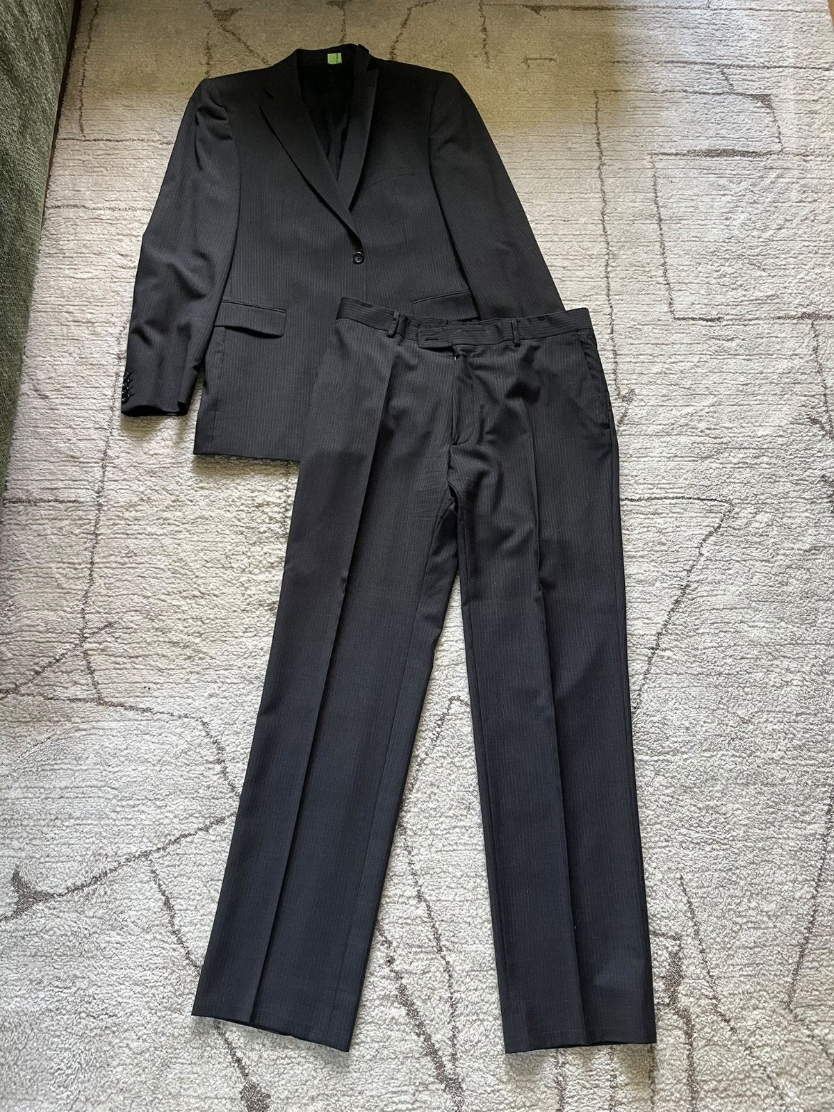 Strellson pak 2-delig, zwart krijtstreep, maat 106, Kleding | Heren, Maat 52/54 (L), Strellson, Ophalen of Verzenden, Zo goed als nieuw