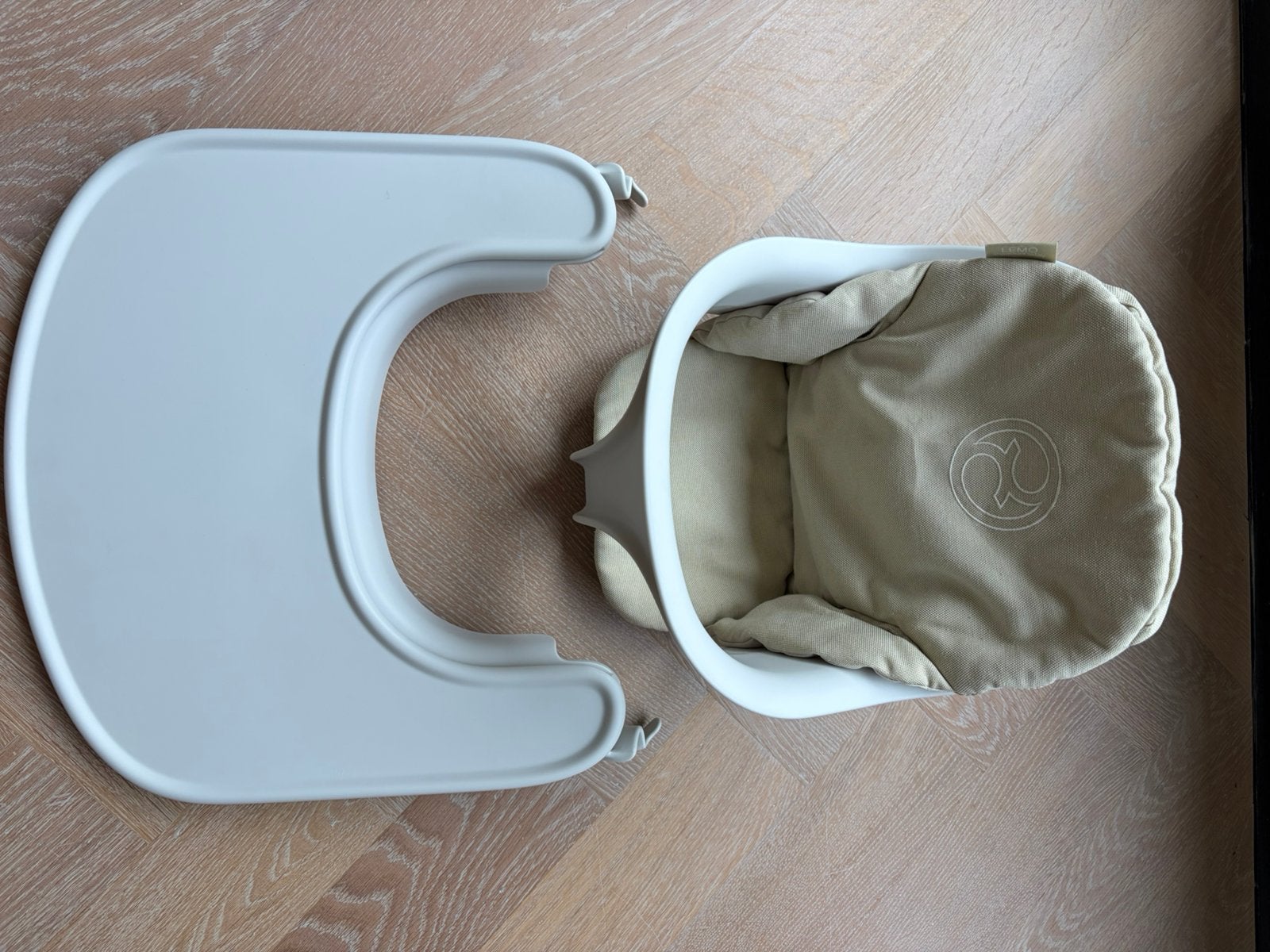 Cybex Lemo stoelverkleiner en tray voor eetstoel, Ophalen, Zo goed als nieuw, Meegroeistoel, Stoelverkleiner