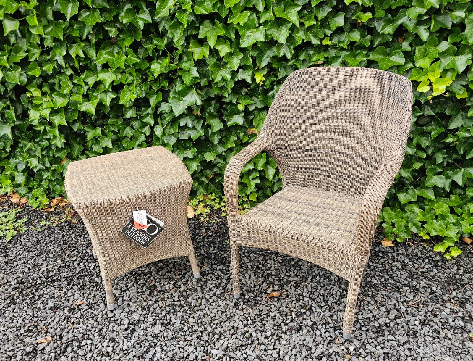 Nieuw 4 Seasons Outdoor Wicker Tuinstoel en bijzettafel, Tuin en Terras, Tuinstoelen, Ophalen, Nieuw, Wicker