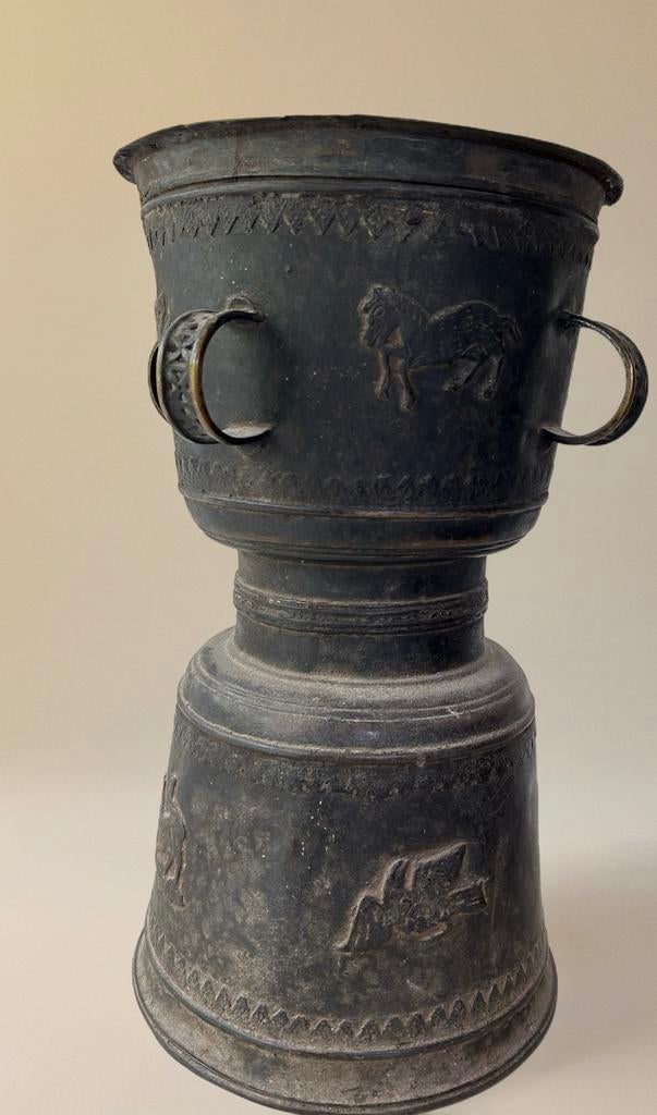 Antiek Bronzen” Moko” drum van Alor, Indonesie bruidschat, Ophalen of Verzenden