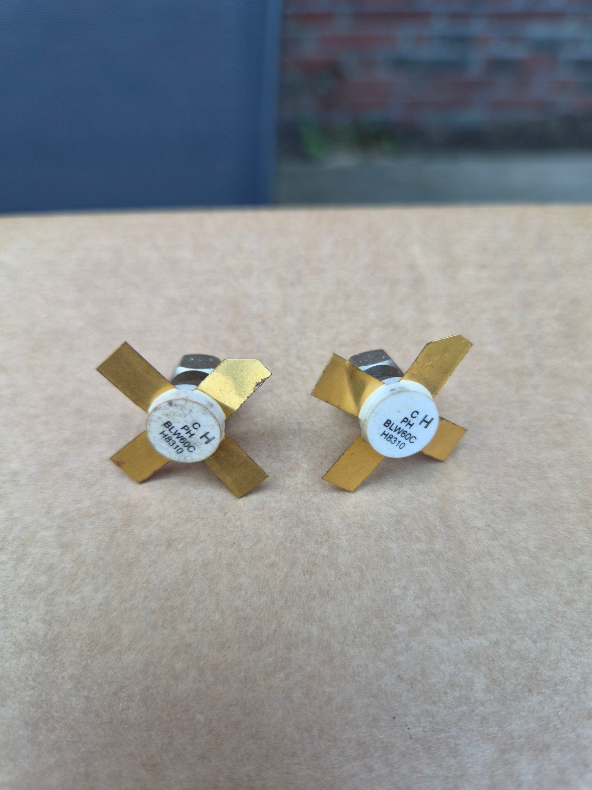 2x BLW80C Transistor HF Power Transistor, Hobby en Vrije tijd, Elektronica-componenten, Ophalen of Verzenden, Gebruikt