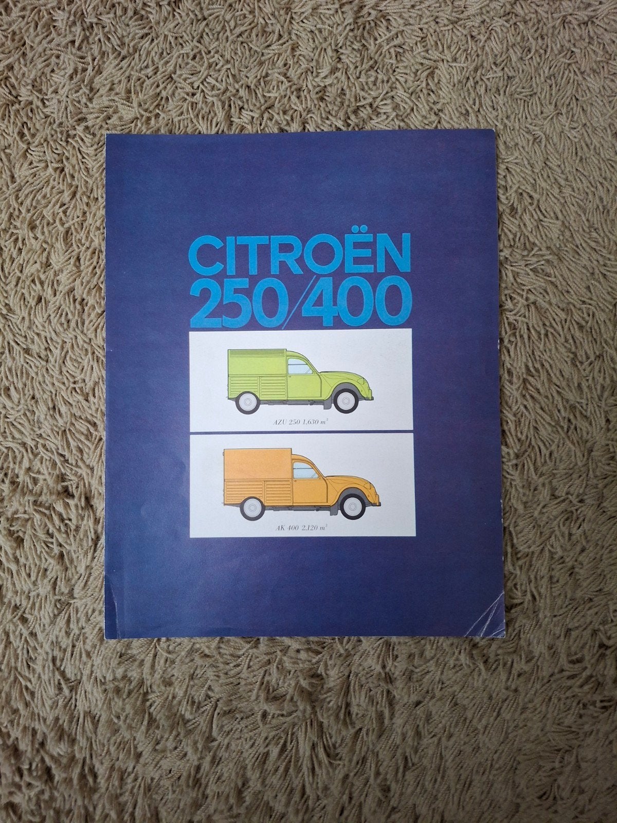 autofolder Citroen 250/400, Boeken, Verzenden, Zo goed als nieuw, Citroën