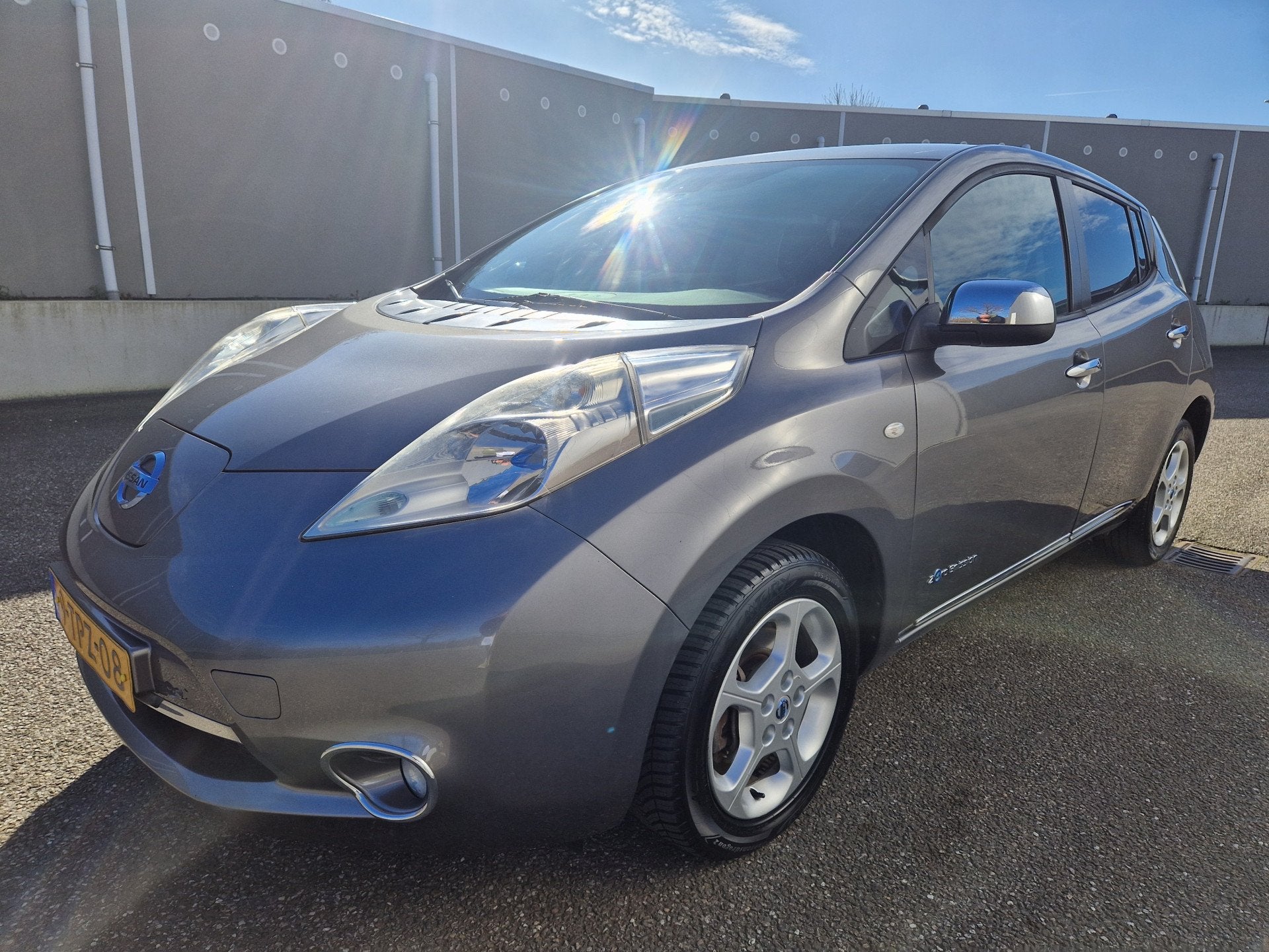 Nissan Leaf Acenta 24 kWh (bj 2014, automaat), Gebruikt, Electronic Stability Program (ESP), Origineel Nederlands, 1405 kg