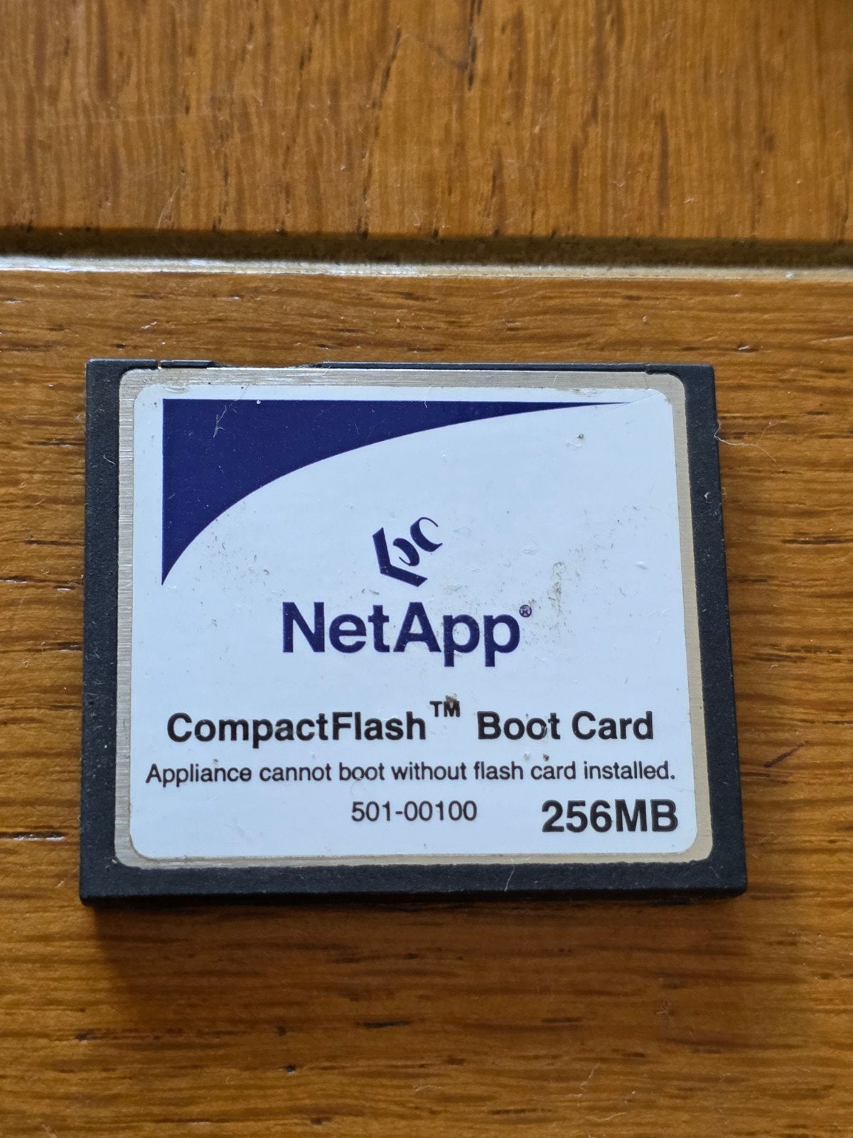 NetApp CompactFlash Boot Card 256MB 501-00100, Gebruikt, NetApp, Ophalen of Verzenden, 256 GB