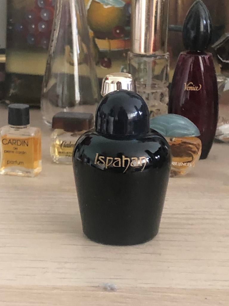 Ispahan EDT miniatuur flesje 15 ml nieuw, Sieraden, Tassen en Uiterlijk, Uiterlijk | Parfum, Ophalen of Verzenden, Nieuw