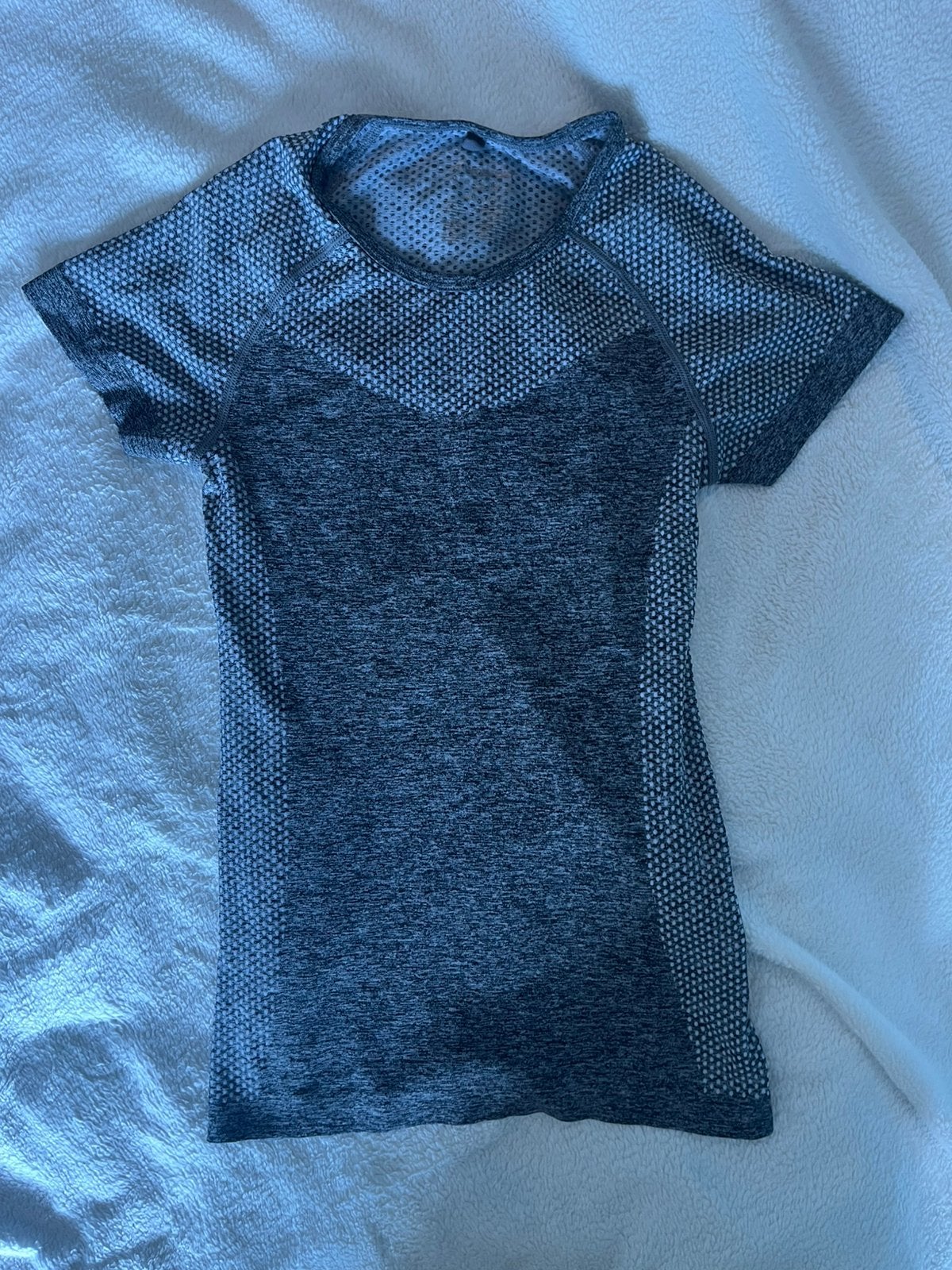 Primark sport shirt, Ophalen of Verzenden, Zo goed als nieuw, Maat 36 (S), Grijs
