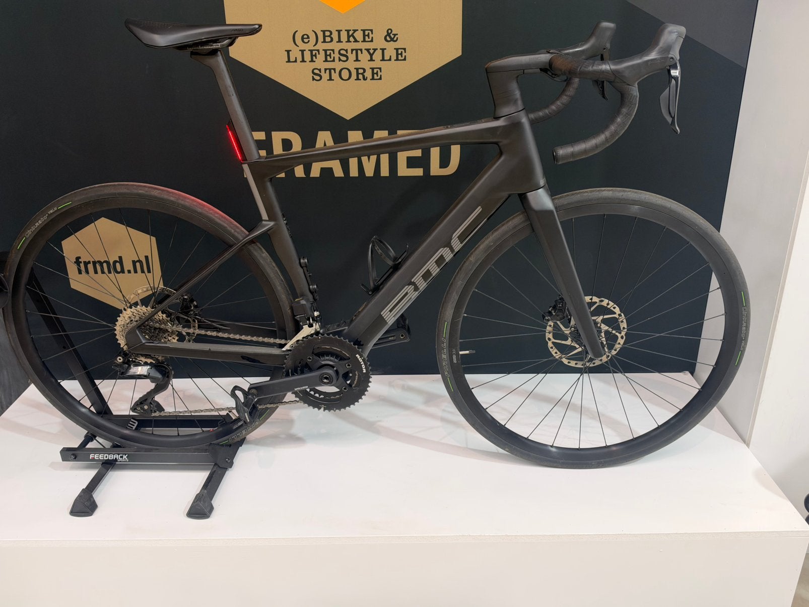 BMC Roadmachine 01 AMP three e-racer, Fietsen en Brommers, Overige merken, Carbon, Ophalen of Verzenden, Meer dan 20 versnellingen
