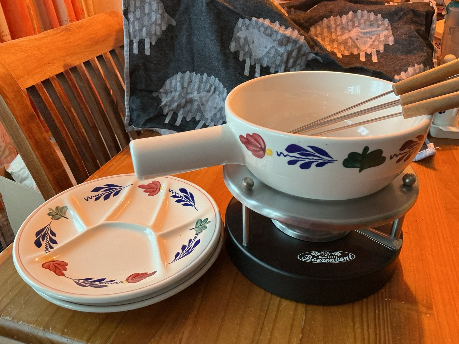 Fondue set boerenbont, Ophalen of Verzenden, Zo goed als nieuw, Aardewerk, Bord(en)