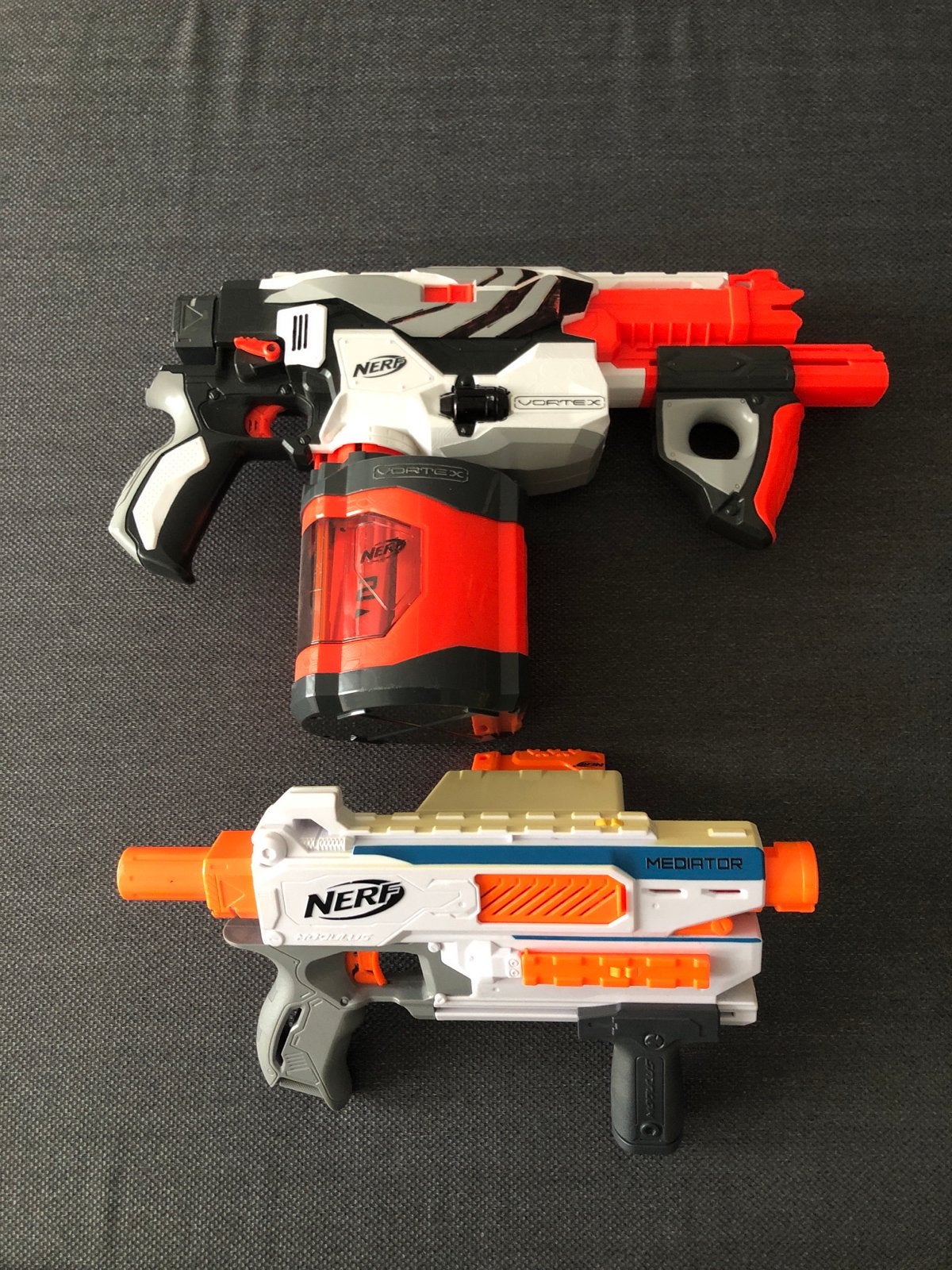 Nerf Vortex Vigilon en Nerf Mediator Blaster, Kinderen en Baby's, Ophalen of Verzenden, Gebruikt, Jongen of Meisje