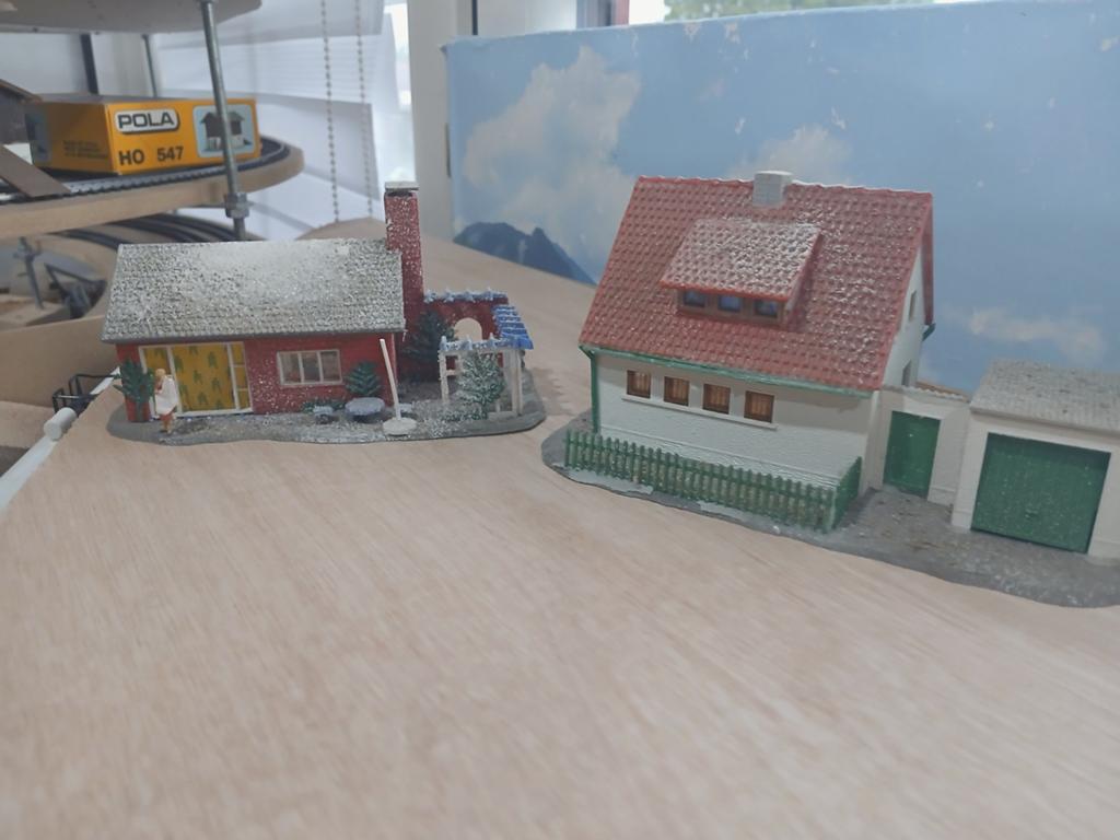 2 Leuke huisjes voor HO spoor, Ophalen of Verzenden