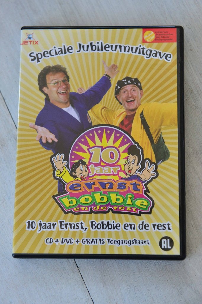 ERNST BOBBIE EN DE REST == 10 Jaar CD + DVD, Avontuur, Verzenden, Alle leeftijden, Nederlands