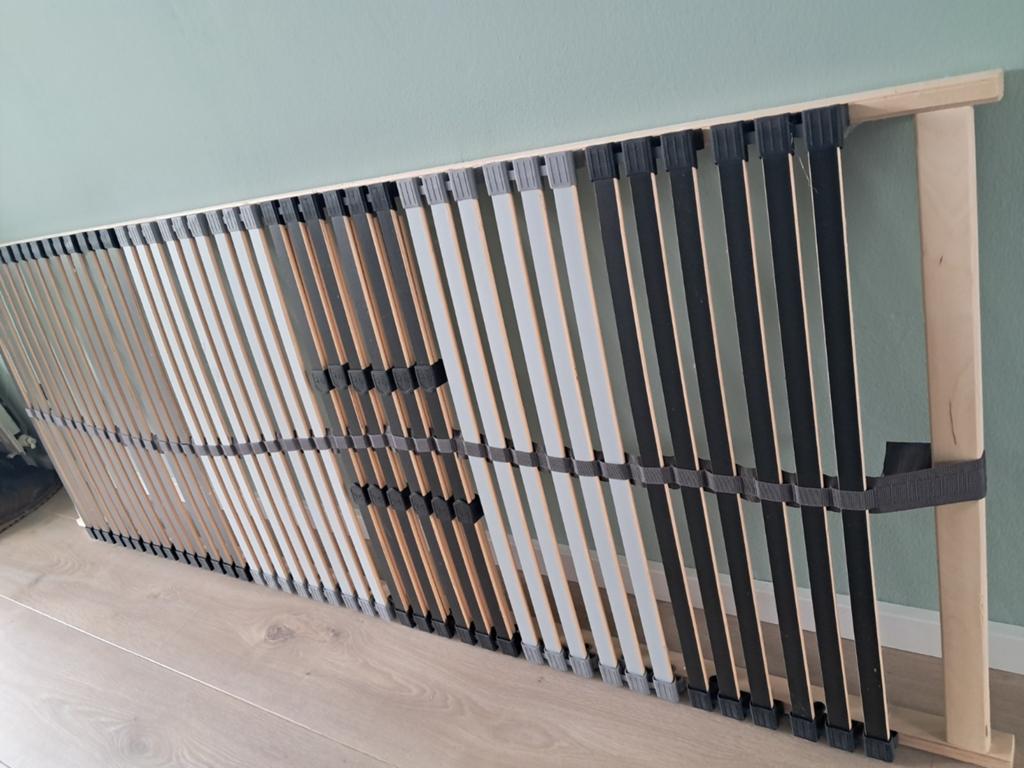 2x lattenbodem 70x200 en matras 140x200 Ikea, Huis en Inrichting, Slaapkamer | Matrassen en Bedbodems, Ophalen, Gebruikt, Tweepersoons