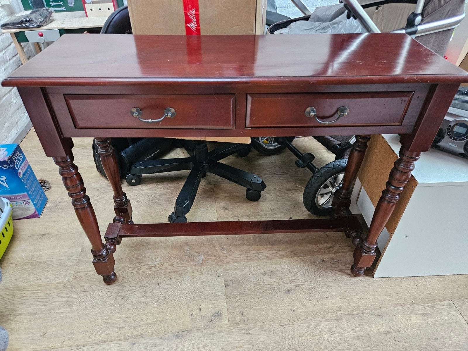 Klassieke houten sidetable met lades, Overige houtsoorten, Gebruikt, 100 tot 150 cm, Klassiek