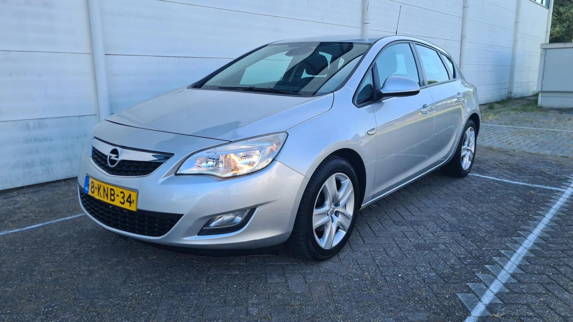 Opel Astra 1.7 CDTi Cosmo, Euro 5, Gebruikt, Zwart, 4 cilinders