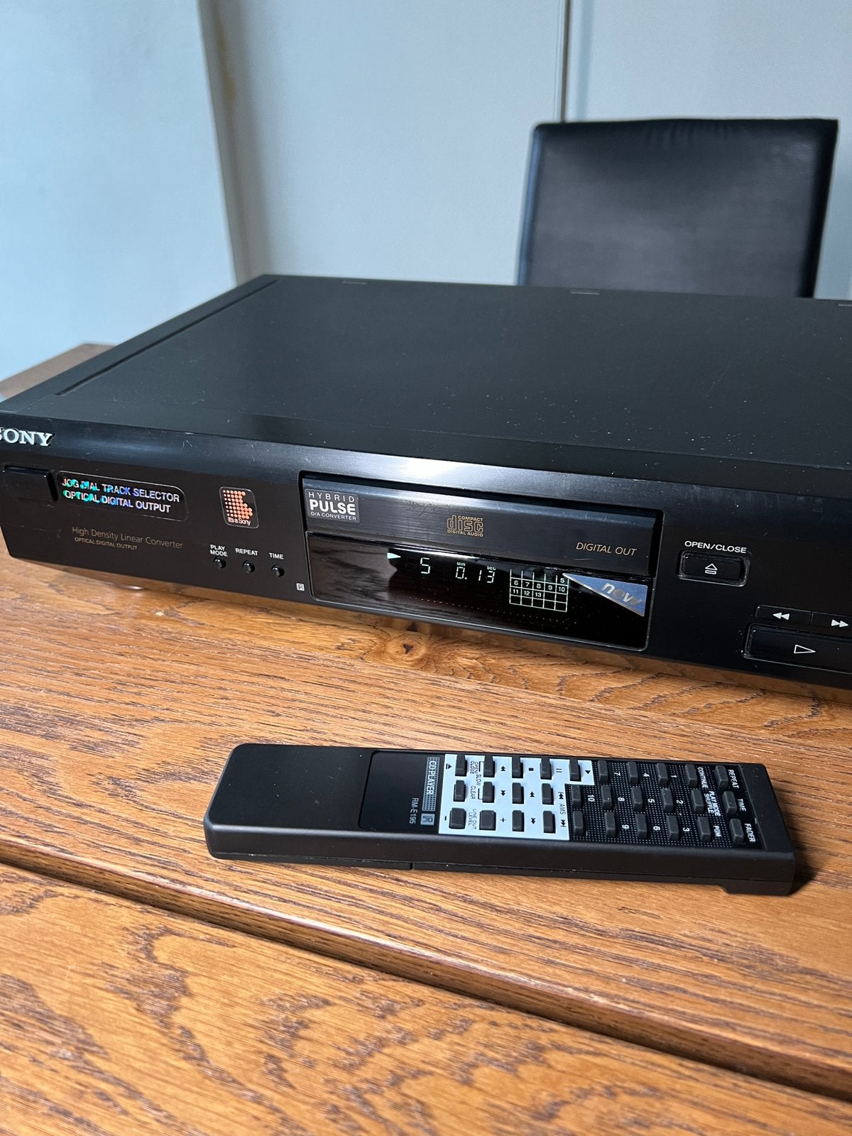 Sony CDP-XE310 cd speler met afstandsbediening, Ophalen of Verzenden, Zo goed als nieuw, Sony