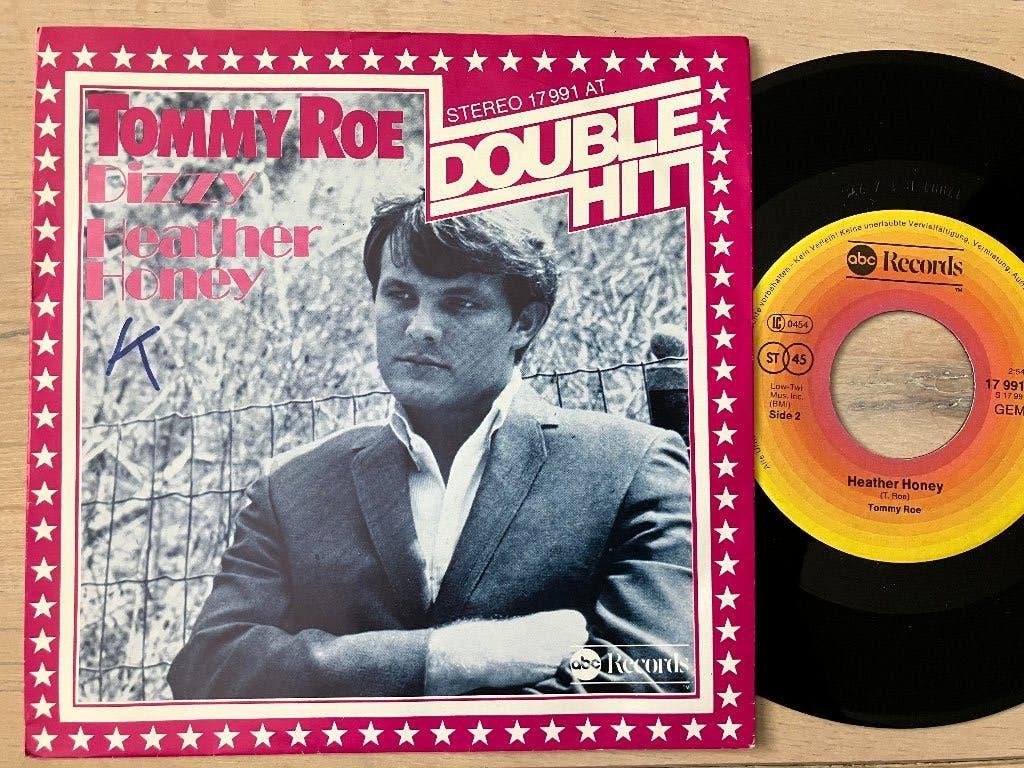 Tommy Roe (double hit), Beschermende buitenhoes, Gebruikt, 7 inch, Ophalen of Verzenden