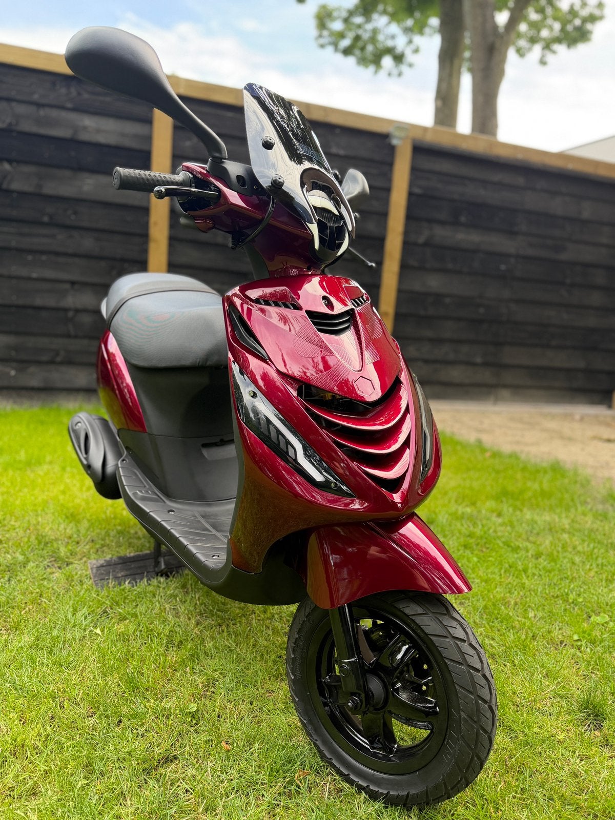 Piaggio zip Candy red BROM ‼️NIEUWSTAAT‼️, Ophalen, Zo goed als nieuw, Benzine, Zip