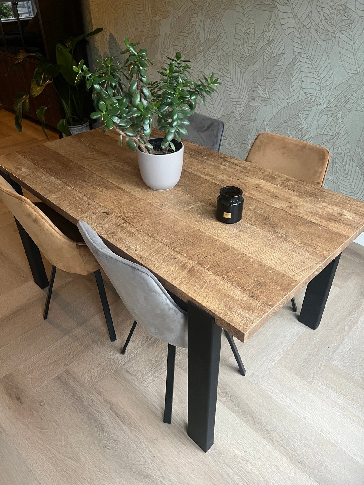 Eetkamerset: Mangohouten Tafel met Draaibare Kuipstoelen, Huis en Inrichting, Ophalen, 50 tot 100 cm, Zo goed als nieuw, 150 tot 200 cm