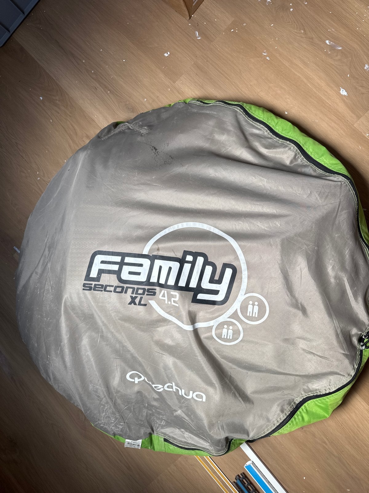 Quechua Family Seconds 4.2 XL 4-persoons tent, Ophalen, Gebruikt, Tot en met 4