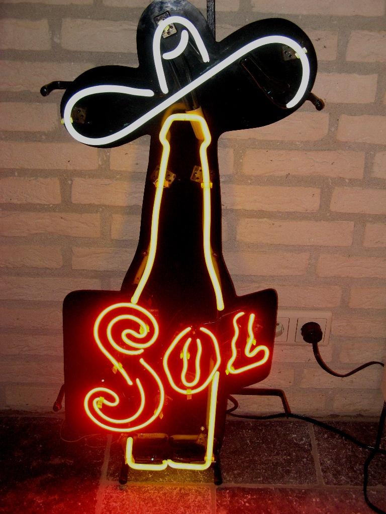Echte Amerikaanse gasgevulde neonreclame., Verzamelen, Merken en Reclamevoorwerpen, Ophalen, Zo goed als nieuw, Lichtbak of (neon) lamp