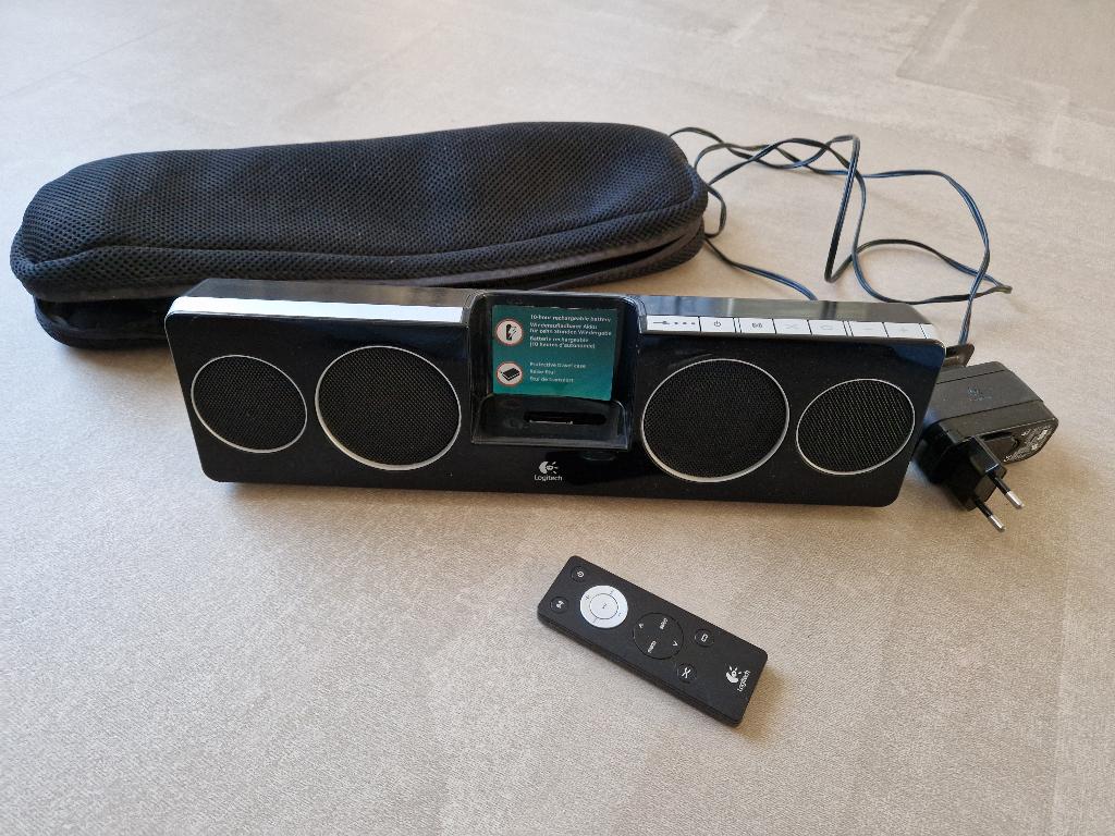 Logitech Pure-Fi Anywhere 2 Speaker iPod Dock/Apple, Audio, Tv en Foto, Luidsprekers, Overige merken, Gebruikt, Ophalen of Verzenden
