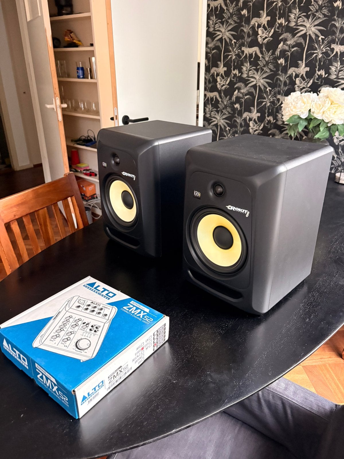 2x KRK Rokit 8 G3 Studiomonitoren + Gratis Alto mixer, Audio, Tv en Foto, Luidsprekers, Ophalen, Studiomonitor, Zo goed als nieuw