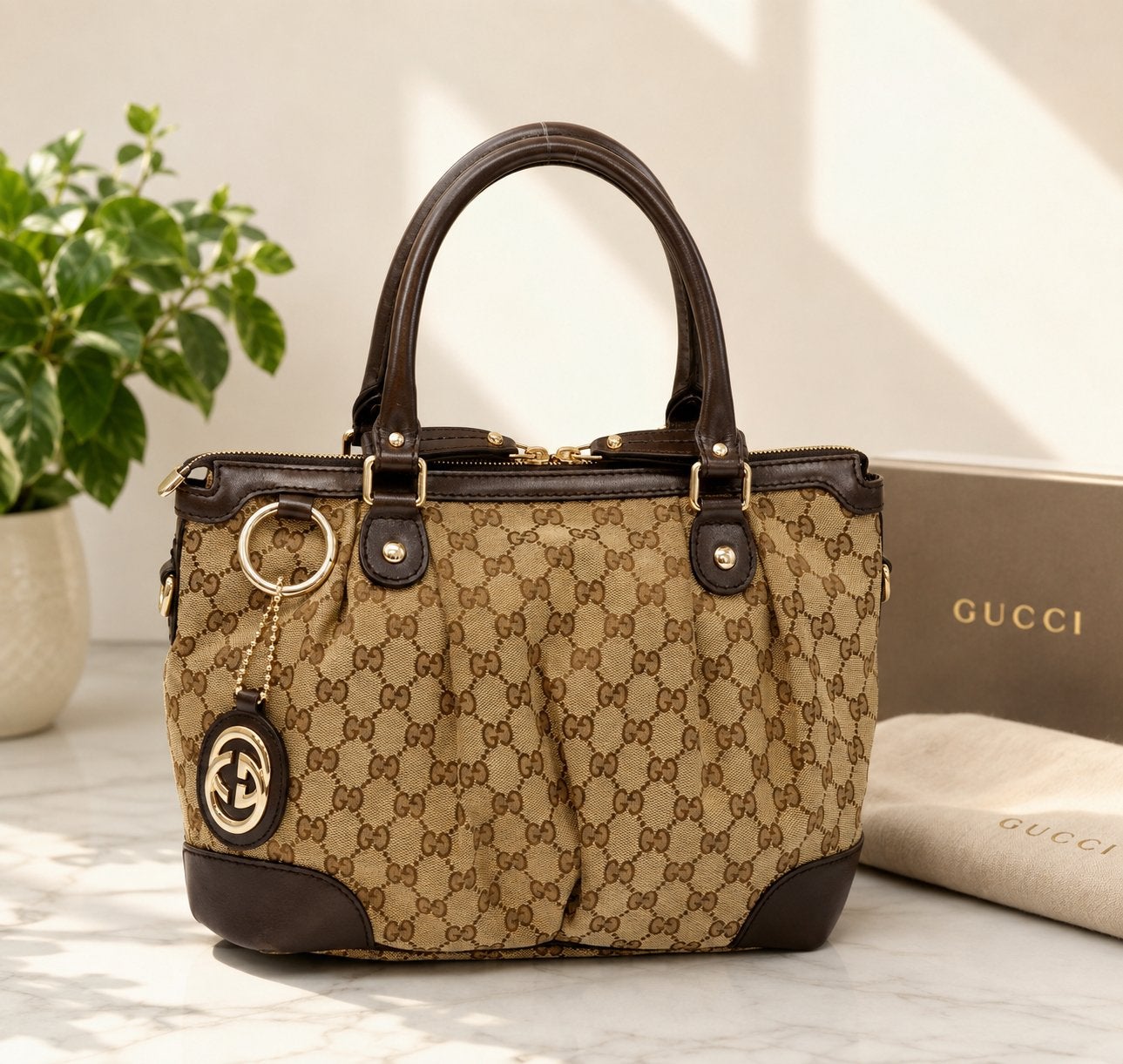 Gucci Sukey Tote - Tijdloos & Authentiek, Ophalen of Verzenden, Zo goed als nieuw, Bruin, Handtas