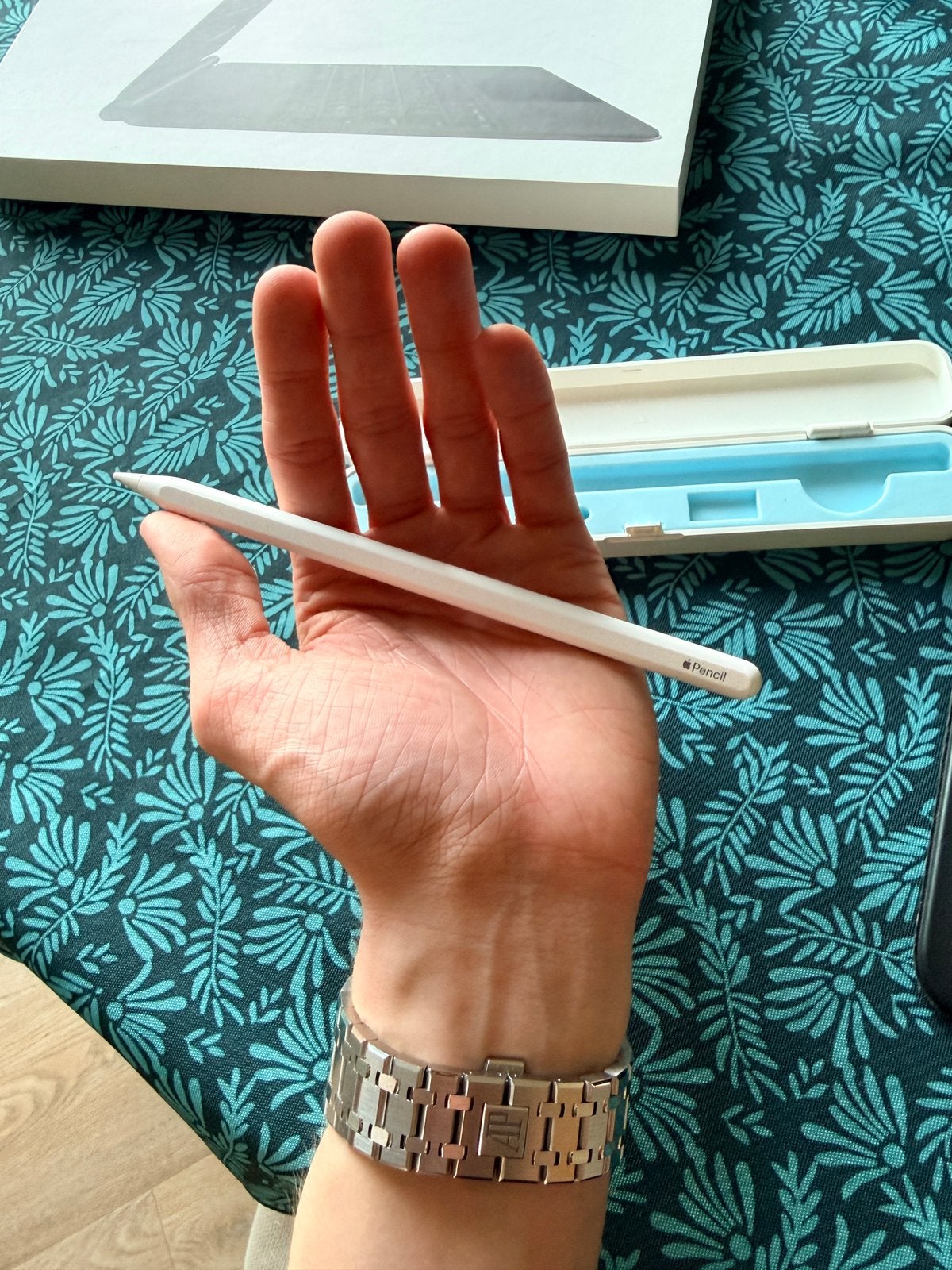 Foto 10 van Ipad pro 12,9 5e gen (M1) 256gb + pencil + magic keyboard
