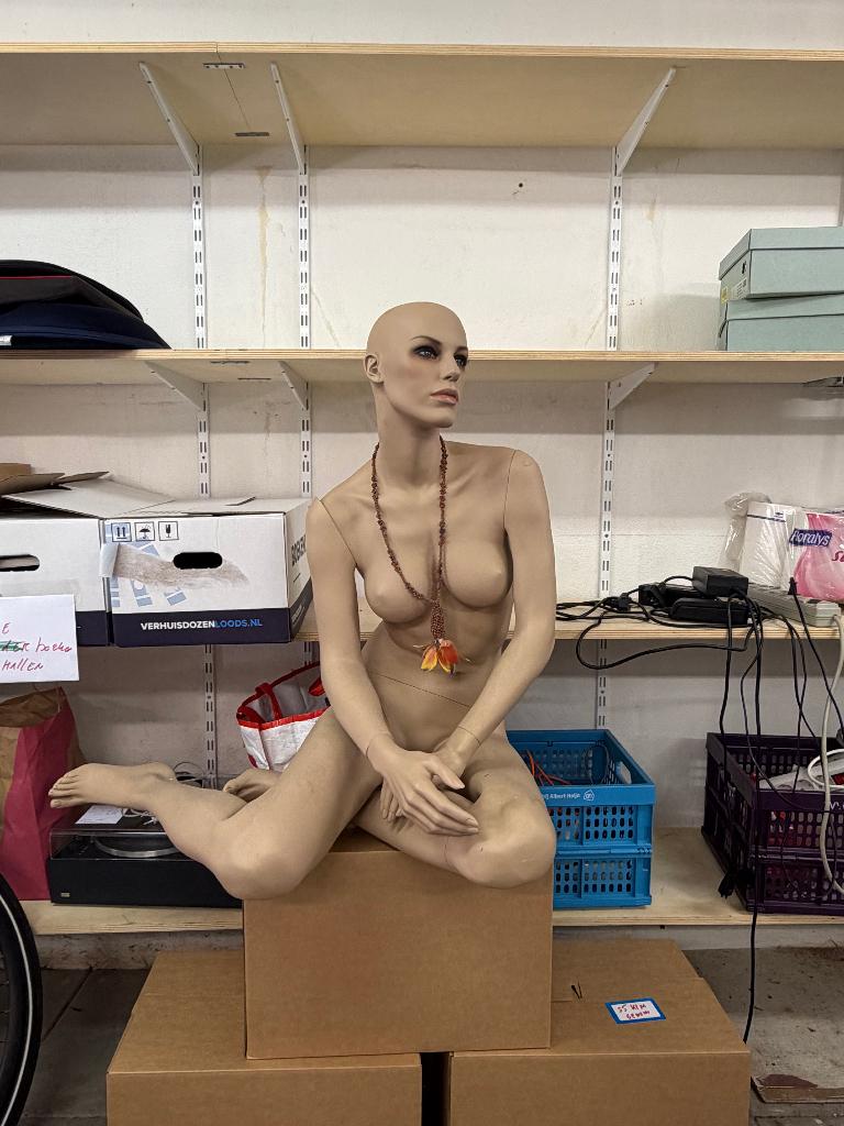 Grote Realistische Mannequins / Etalagepoppen, Ophalen, Gebruikt